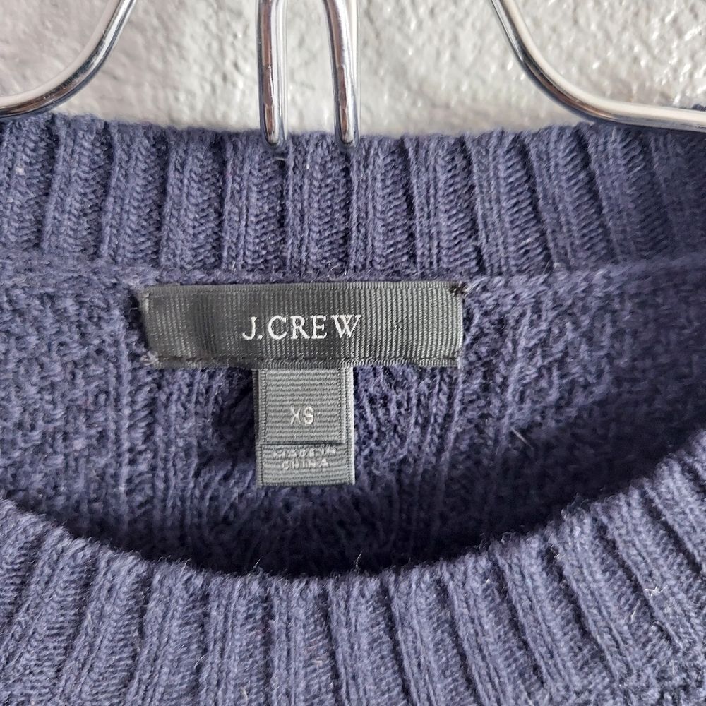 J.CREW Women Navy Crewneck Long Sleeve Knit Sweater XS Wool Blend - Picture 2 of 4
